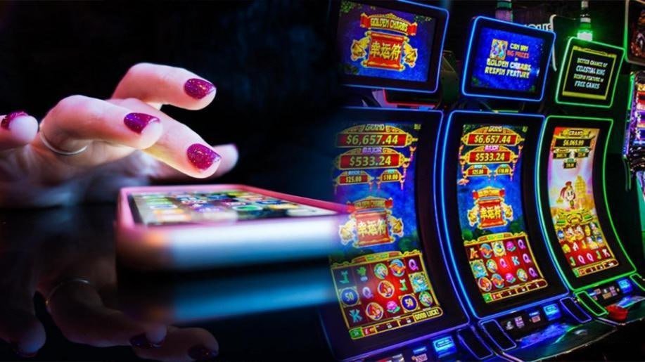 Dealer dealing cards in Lightning Baccarat